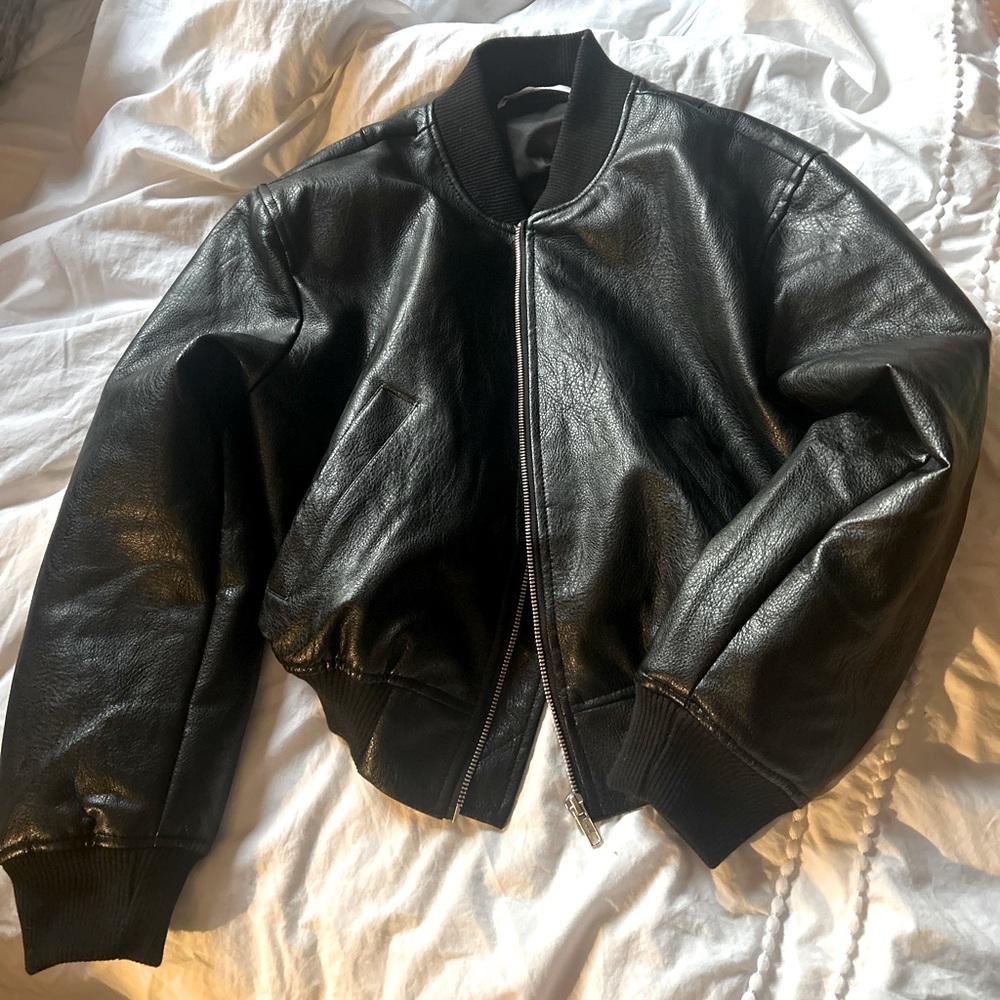 ASTR bomber jacket size xs.